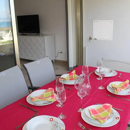 Apartment : Climatise, 2 Pieces, 4 Couchages, Parking En Option - Fr-1-252a-31 Villeneuve-Loubet