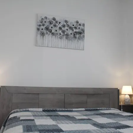 Apartment : Climatise, 2 Pieces, 4 Couchages, Parking En Option - Fr-1-252a-31