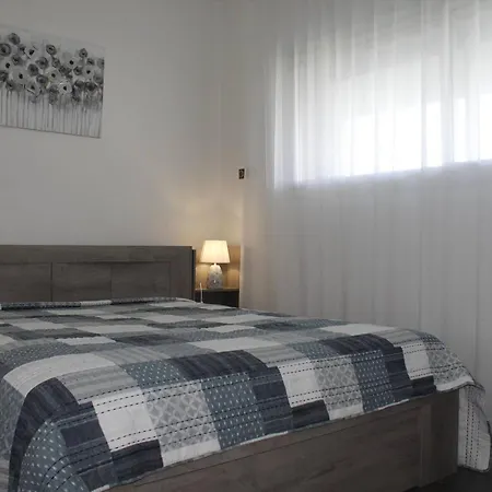 Apartment : Climatise, 2 Pieces, 4 Couchages, Parking En Option - Fr-1-252a-31