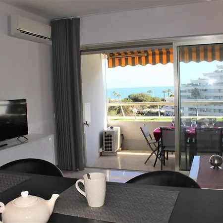 : Climatise, 2 Pieces, 4 Couchages, Parking En Option - Fr-1-252a-31 アパート *